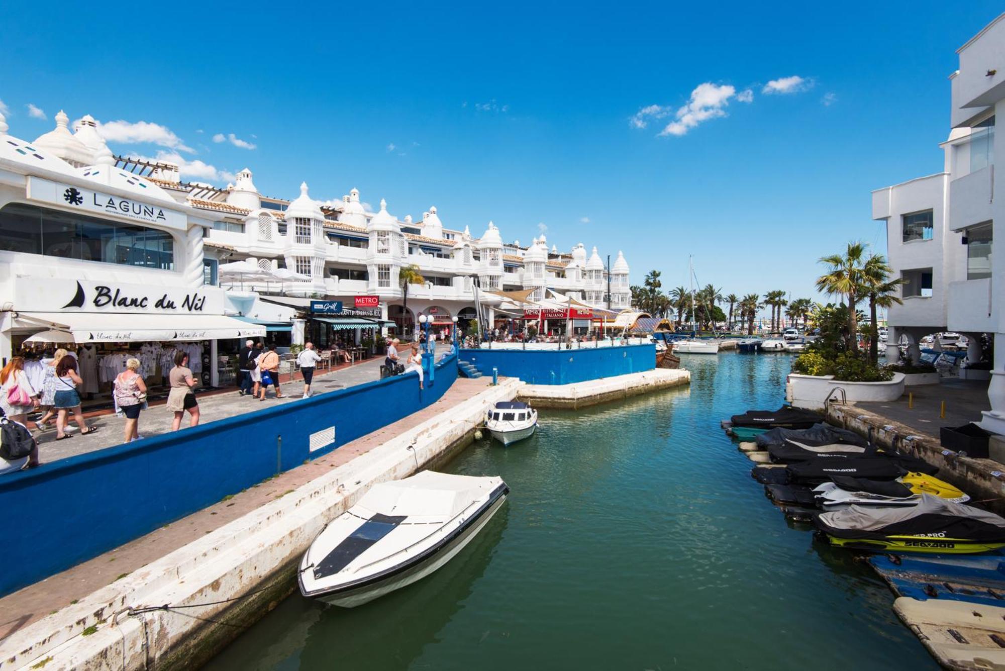 Apartmento En La Pequena Venecia, Puerto Marina Benalmádena Exteriér fotografie